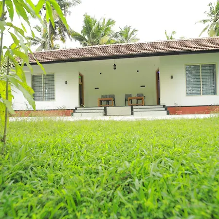 Prakruthi Residency Munroeisland Apartment Mundrothuruth Exterior photo