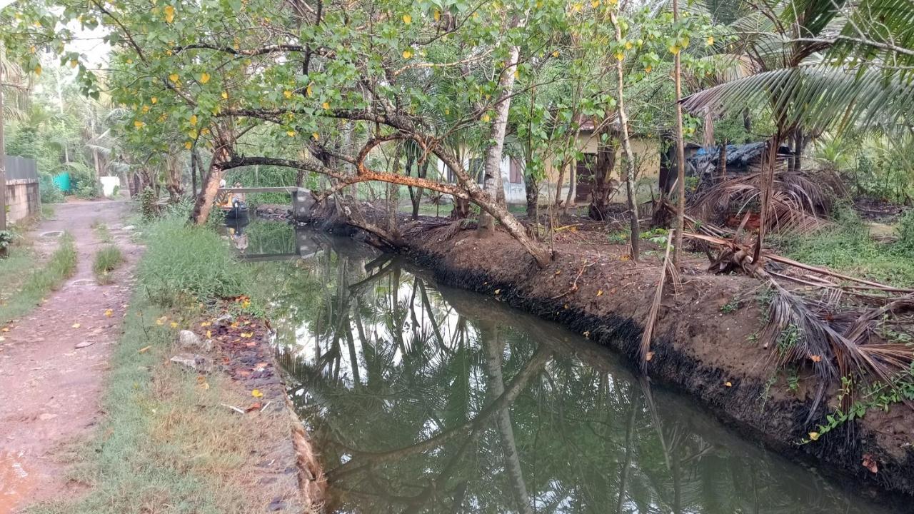 Homestay Prakruthi Residency Munroeisland Mundrothuruth