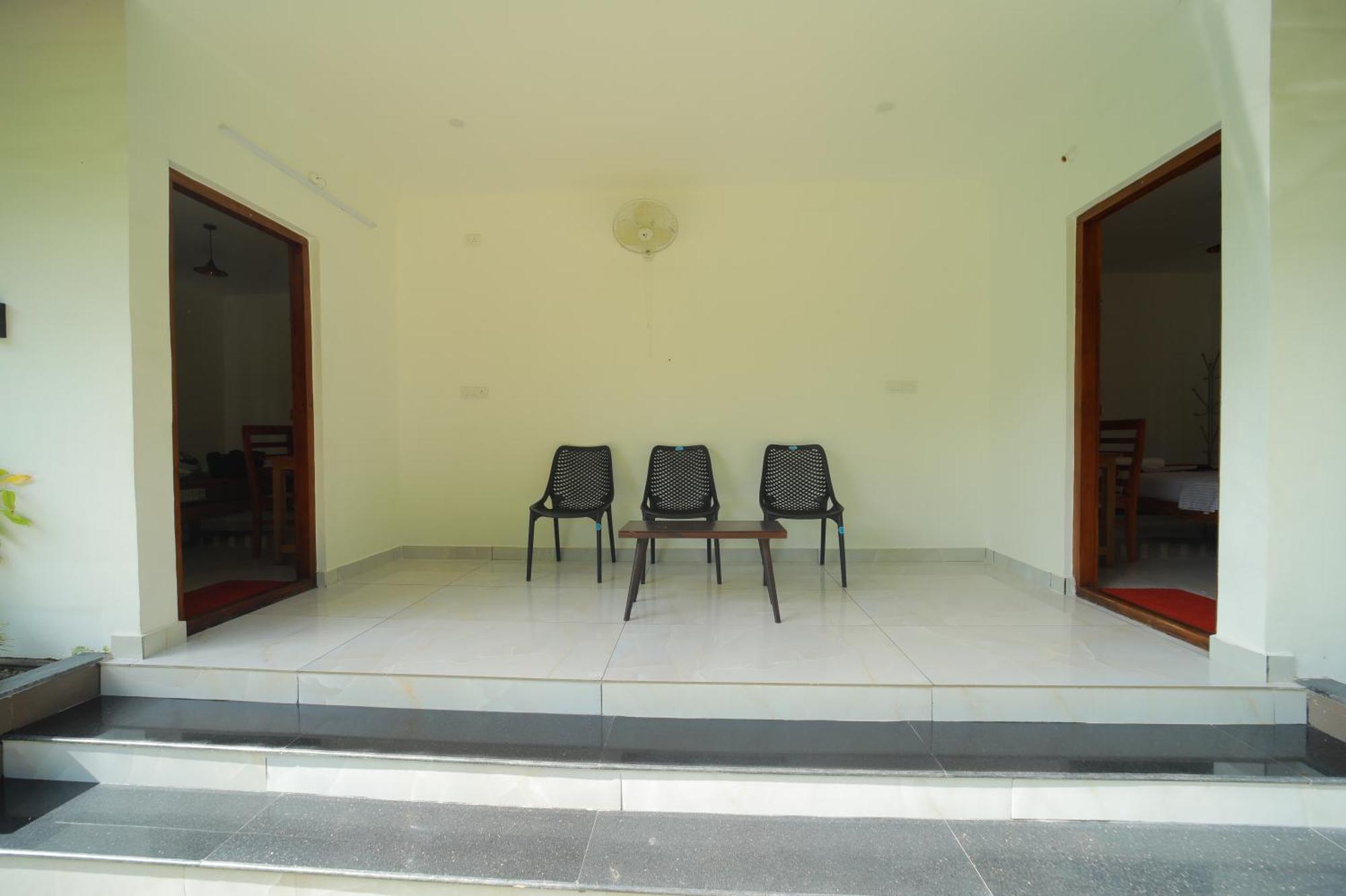 Prakruthi Residency Munroeisland * Mundrothuruth