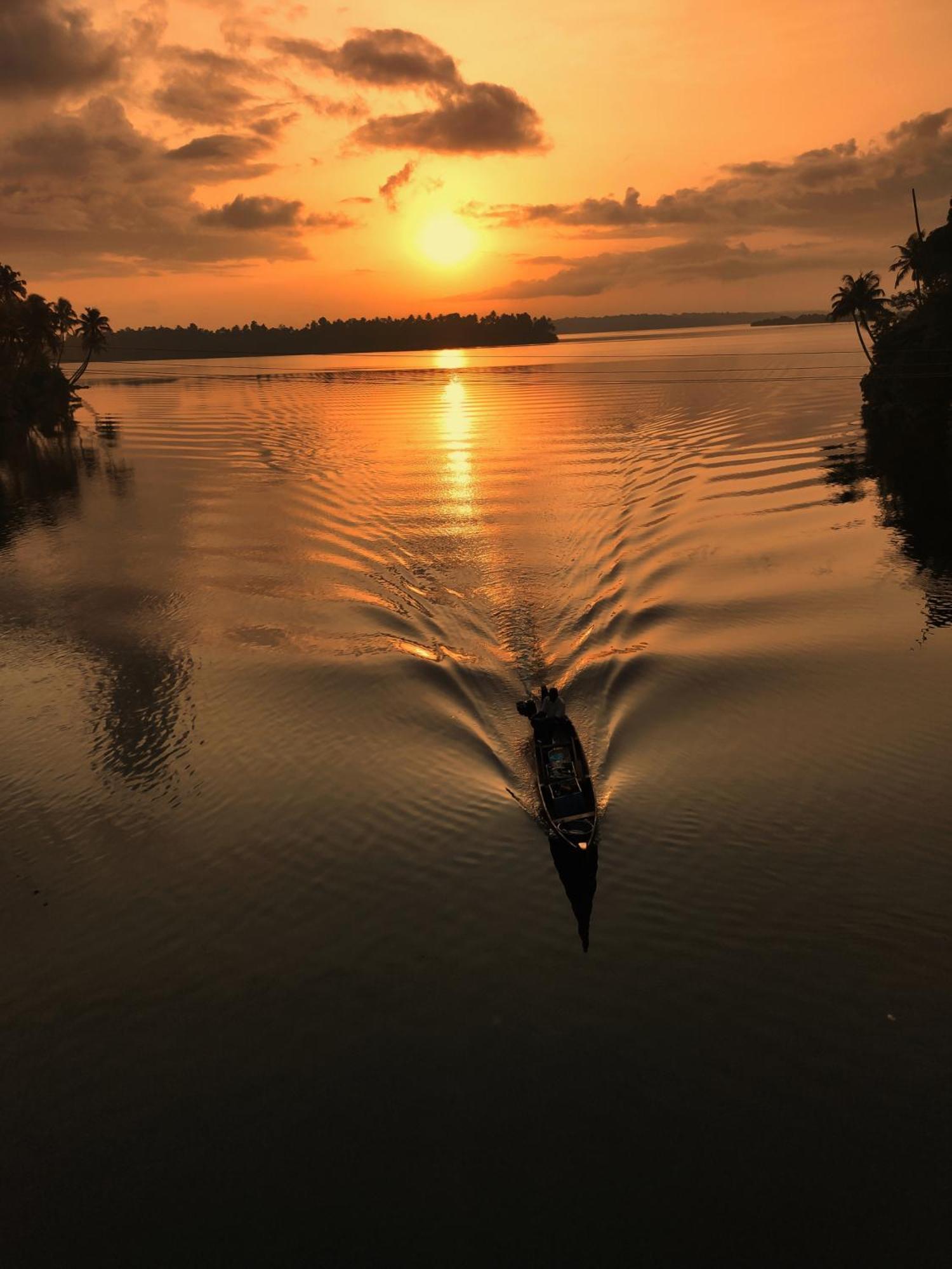 Homestay Prakruthi Residency Munroeisland Mundrothuruth