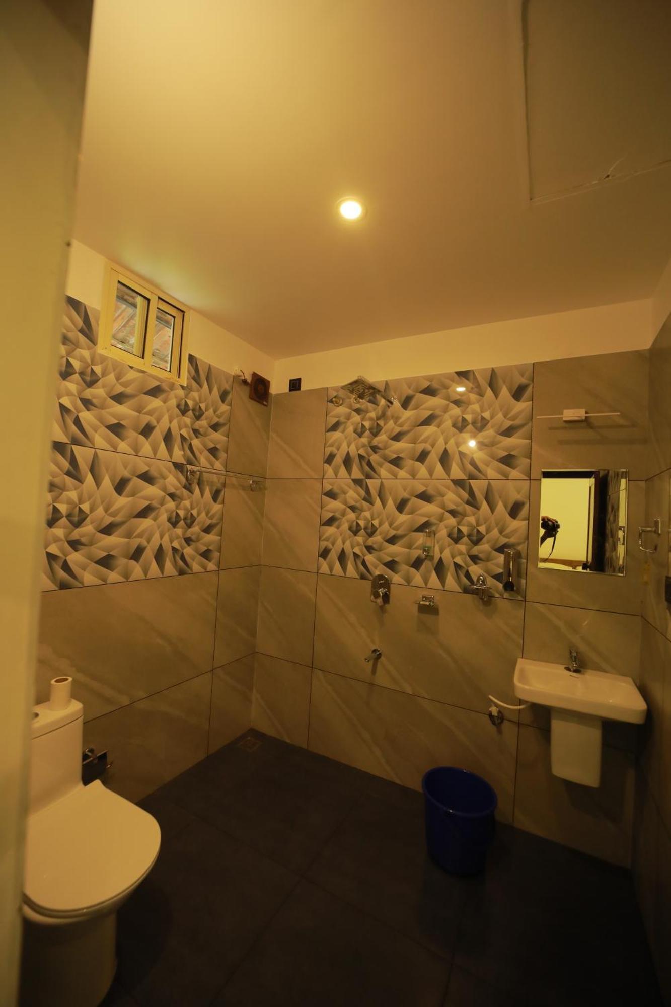 Prakruthi Residency Munroeisland Mundrothuruth