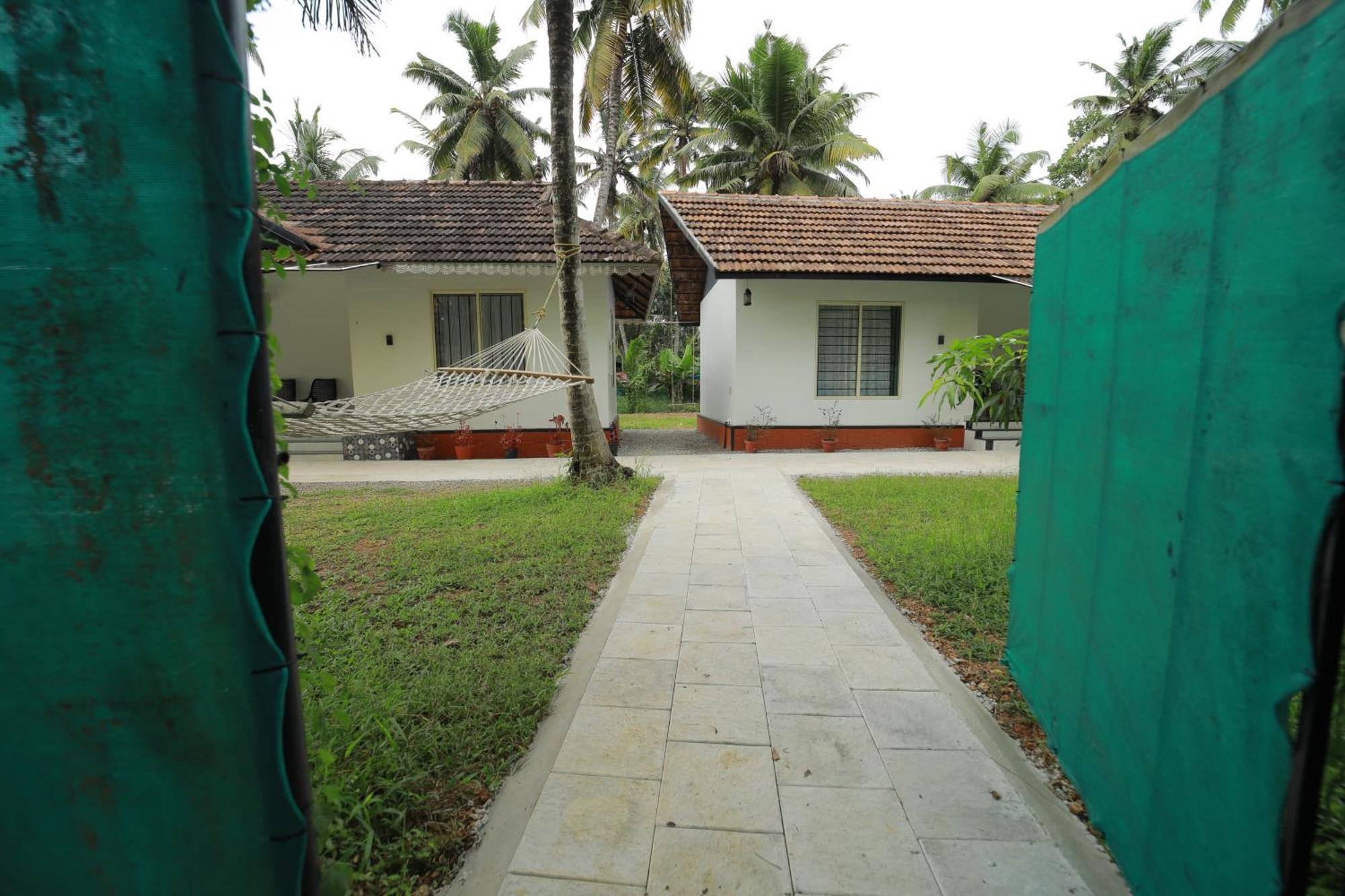 Prakruthi Residency Munroeisland *