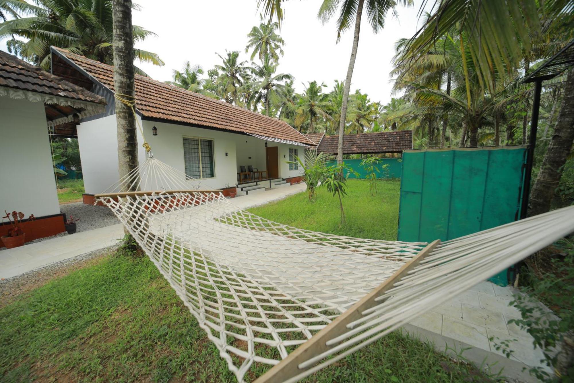 Prakruthi Residency Munroeisland Homestay Mundrothuruth